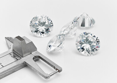 1C - Velikost diamantu (hmotnost, Carat weight)